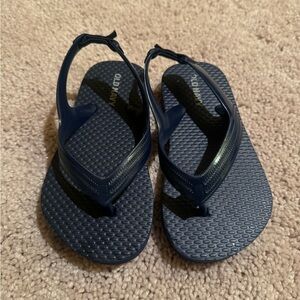 NEW!! Old Navy, velcro back toddler flip-flops.